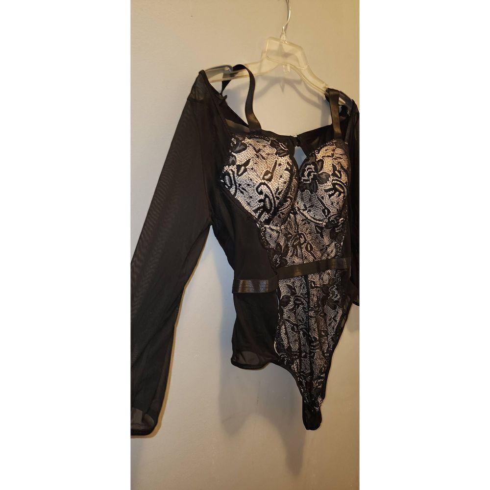 Just One Lace Teddy - Picture 4 of 8